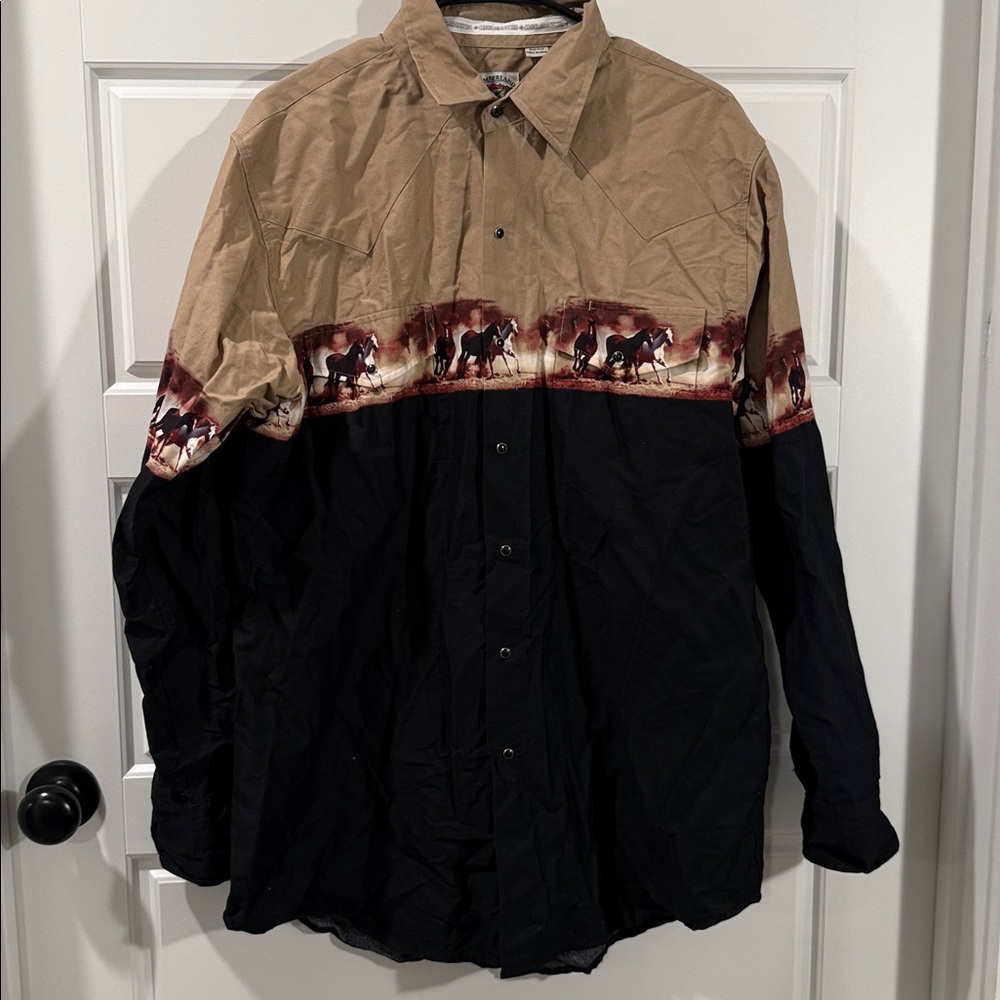 Cumberland Outfitters Pearl Snap Western Shirt Tan and black Horse